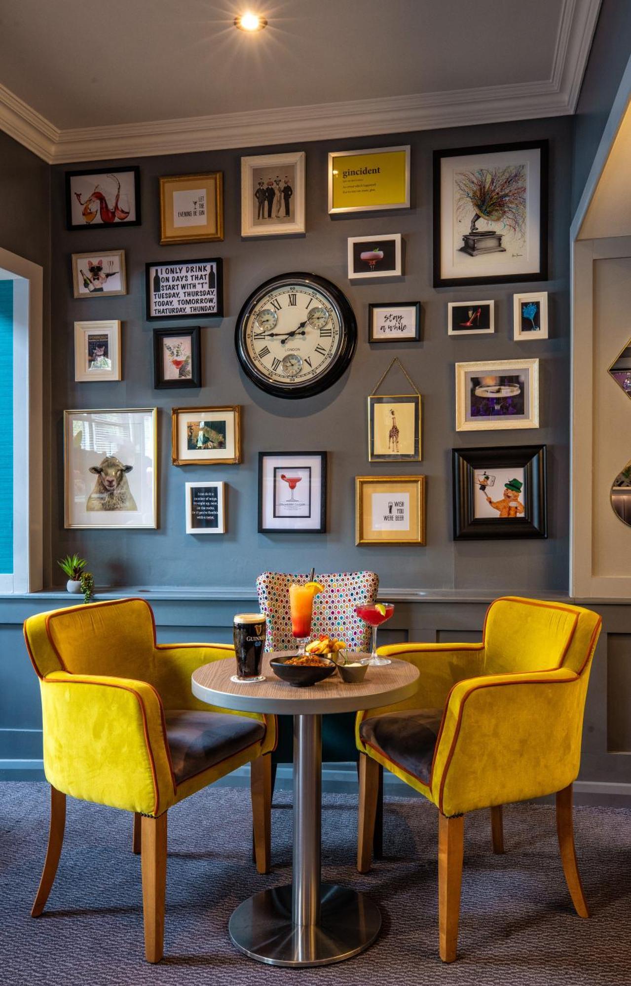 The Lodge Hotel 콜레인 외부 사진